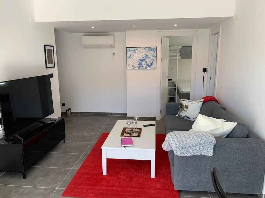 Apartamento Precioso Sol Y Sierra เซียร์ราเนบาดา ภายนอก รูปภาพ